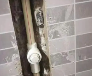 中站卫生间测漏水